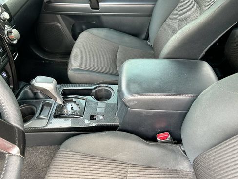 Used 2024 Toyota 4Runner TRD Off-Road AWD/4WD image 28