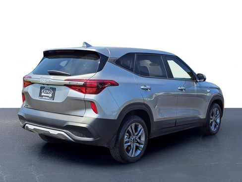 Used 2023 Kia Seltos LX AWD/4WD image 8
