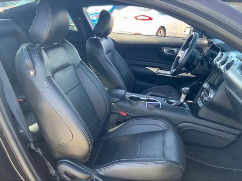 Used 2022 Ford Mustang GT Premium w/ Equipment Group 401A image 8