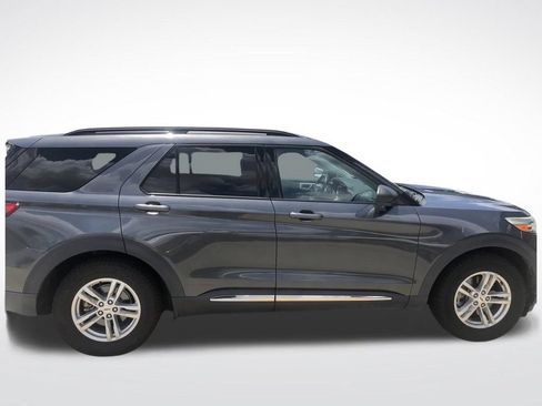 Used 2020 Ford Explorer XLT w/ Equipment Group 202A RWD image 10