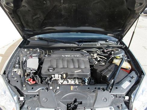 Used 2015 Chevrolet Impala LT w/ LT Sunroof Package image 7