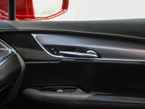 Used 2019 Cadillac XT5 Luxury image 21