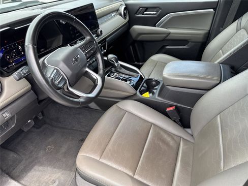 Used 2023 Chevrolet Colorado ZR2 w/ ZR2 Convenience Package III AWD/4WD image 10