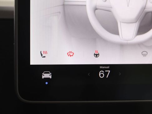 Used 2023 Tesla Model Y Performance image 8