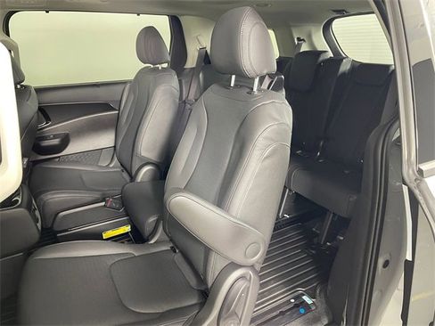 New 2026 Kia Carnival SX Prestige image 4