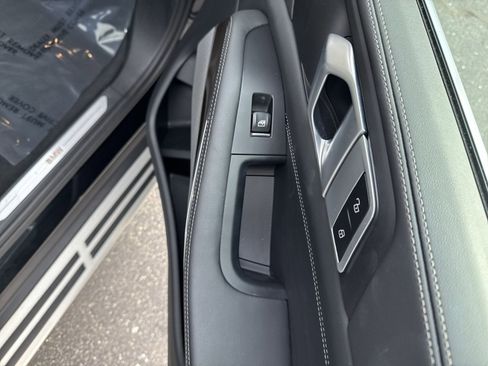 Used 2024 BMW X5 xDrive50e image 34