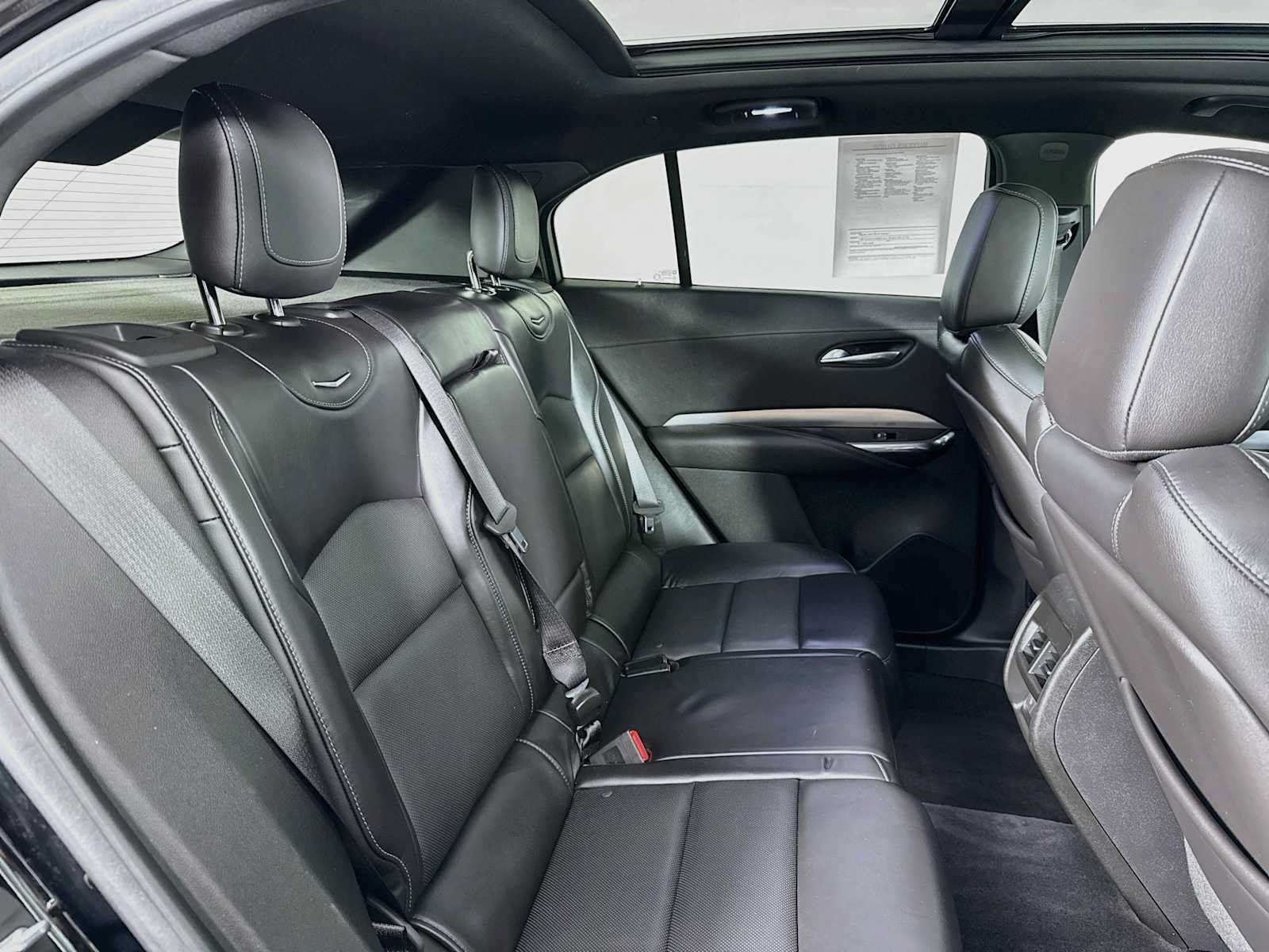 Used 2019 Cadillac XT4 Premium Luxury AWD/4WD image 23