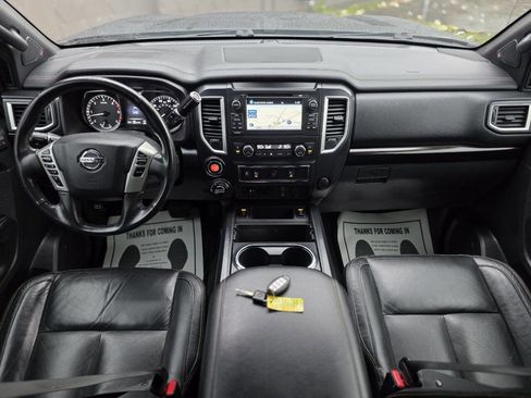 Used 2018 Nissan Titan SL w/ Midnight Edition image 9