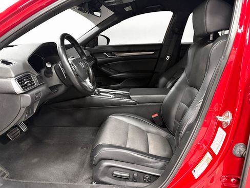 Used 2019 Honda Accord Sport image 4
