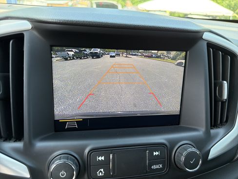Used 2021 GMC Terrain SLT w/ Infotainment Package II FWD image 30
