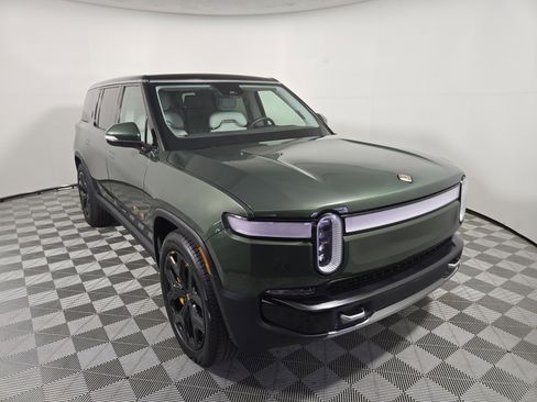 Used 2024 Rivian R1S Adventure AWD/4WD image 7