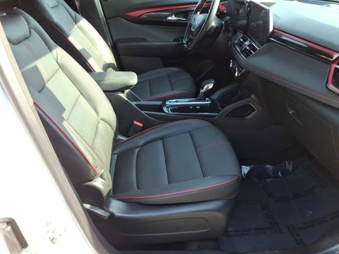 Certified 2024 Chevrolet TrailBlazer RS image 8