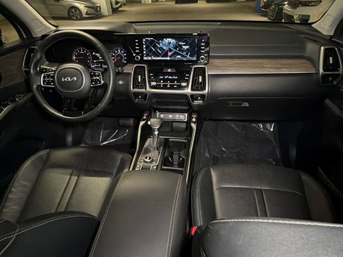 Certified 2022 Kia Sorento X-Line EX AWD/4WD image 18