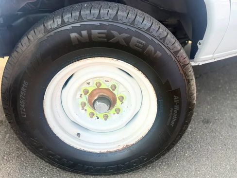 Used 2012 Ford E-350 and Econoline 350 Super Duty RWD image 19