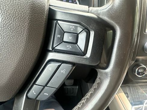 Used 2019 Ford Expedition Limited w/ Equipment Group 302A AWD/4WD image 12