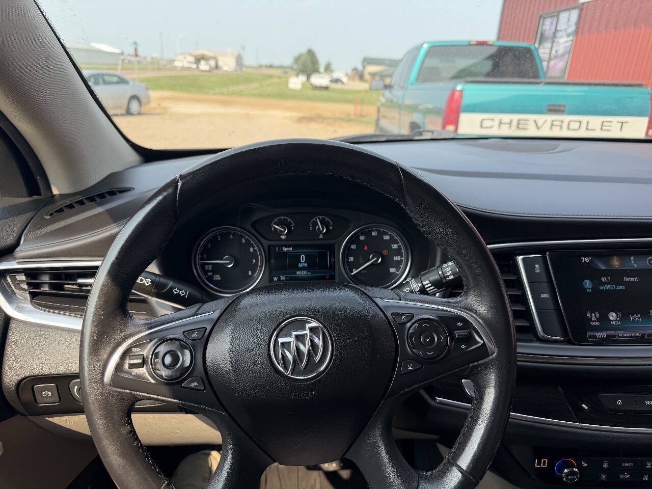 Used 2019 Buick Enclave Essence AWD/4WD image 11