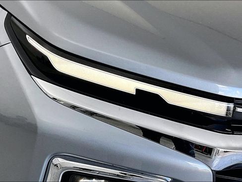 Used 2024 Chevrolet Traverse LT FWD image 36