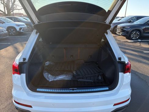 Certified 2025 Audi Q3 2.0T Premium Plus w/ Premium Plus Package image 15