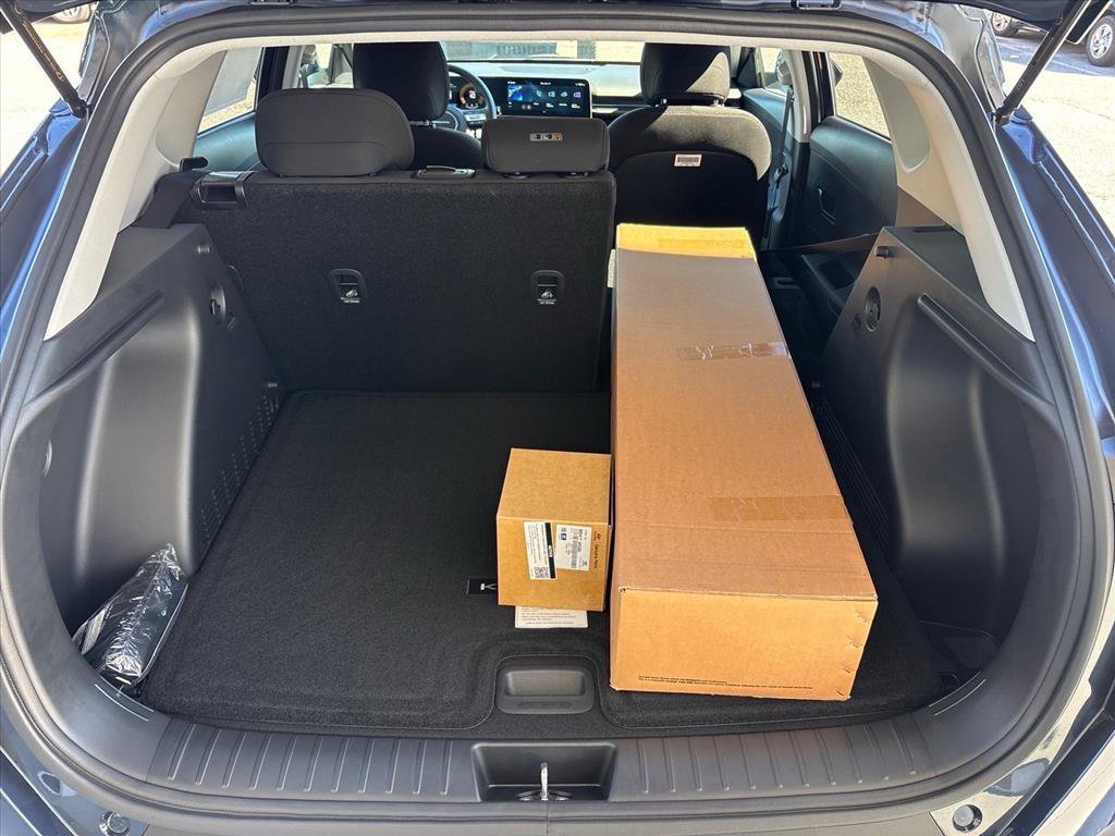 New 2027 Hyundai Kona SEL Sport FWD image 3