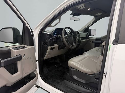 Used 2019 Ford F150 XL w/ Equipment Group 101A Mid image 9