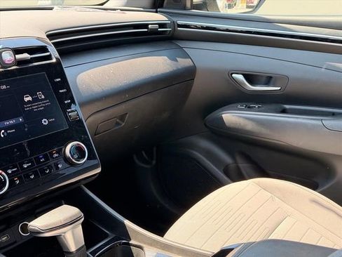 Used 2024 Hyundai Santa Cruz SE image 13