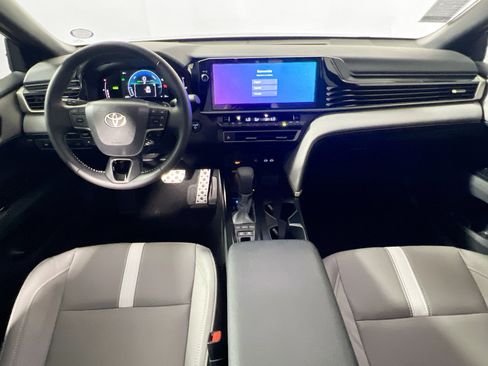 Used 2026 Toyota Camry SE w/ Multimedia Upgrade Package FWD image 28