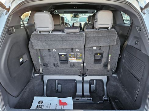 Used 2022 Toyota Sienna XSE w/ XSE Plus Package image 33