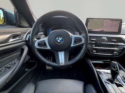 Used 2023 BMW 530i w/ M Sport Package RWD image 10