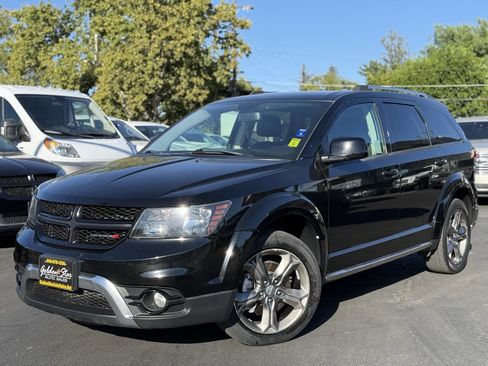 Used 2017 Dodge Journey Crossroad w/ Popular Equipment Group image 1