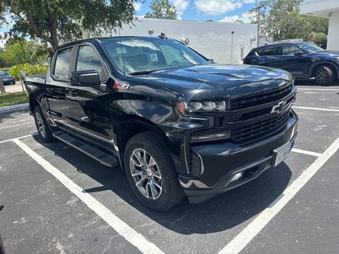 Used 2022 Chevrolet Silverado 1500 RST AWD/4WD image 3