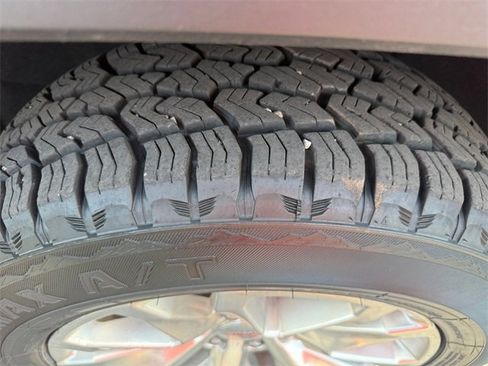 Used 2019 GMC Sierra 1500 SLT image 11