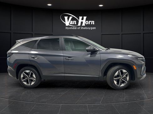 Used 2025 Hyundai Tucson SEL AWD/4WD image 8