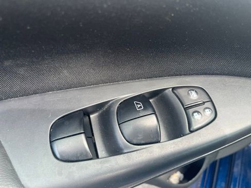 Used 2017 Nissan Sentra SR w/ Driver's Assist Package FWD image 12