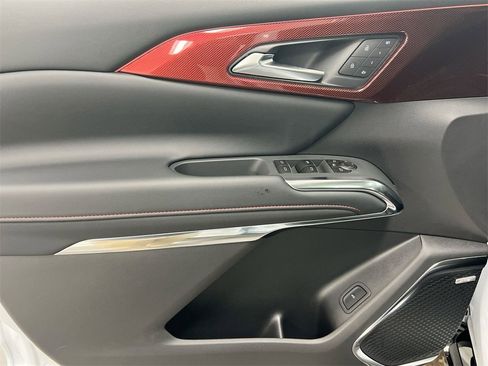 New 2026 Chevrolet Traverse RS w/ LPO, Floor Liner Package image 22