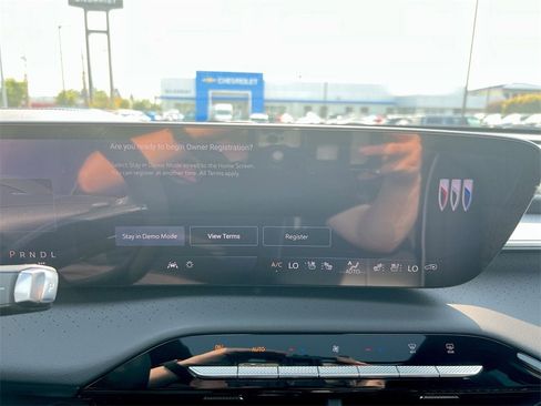 New 2026 Buick Enclave Avenir w/ Super Cruise Package image 13