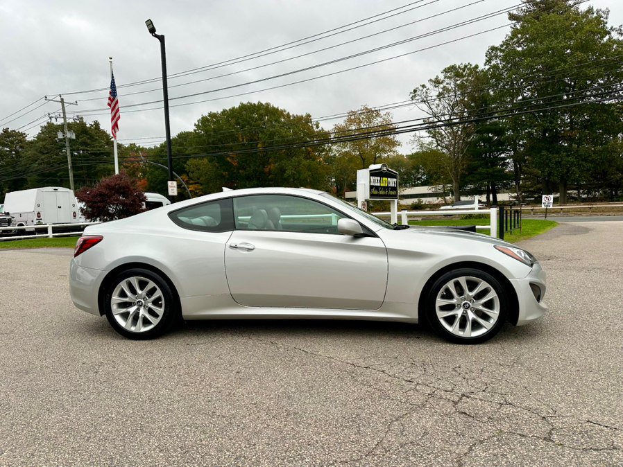 Used 2013 Hyundai Genesis 2.0T RWD image 5