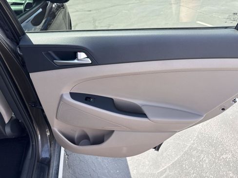 Used 2019 Hyundai Tucson SEL w/ Cargo Package AWD/4WD image 16