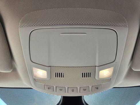 Used 2024 Ford Edge Titanium image 22