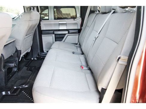 Used 2015 Ford F150 XLT w/ Equipment Group 302A Luxury AWD/4WD image 12