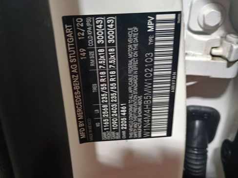 Certified 2021 Mercedes-Benz GLB 250 4MATIC image 33