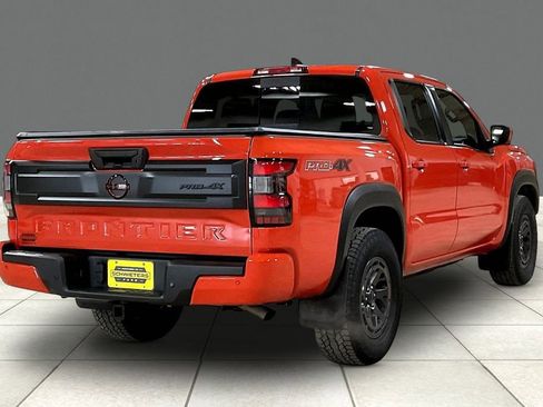 Used 2025 Nissan Frontier PRO-4X w/ Pro Convenience Package AWD/4WD image 12