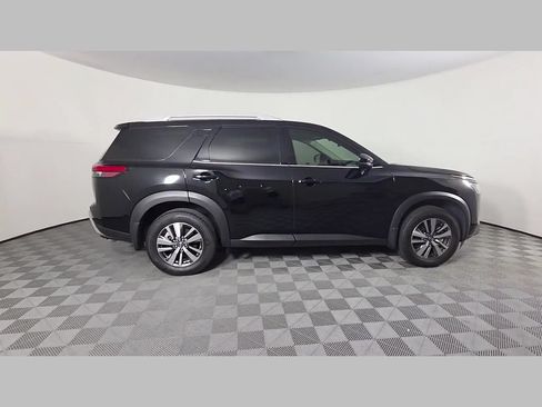 Used 2025 Nissan Pathfinder SL FWD image 36