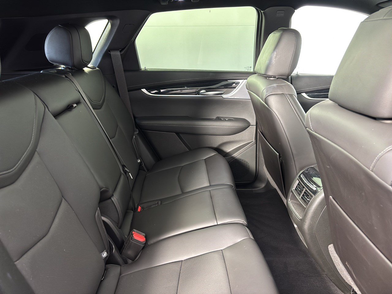 Used 2024 Cadillac XT5 Premium Luxury w/ Technology Package FWD image 29