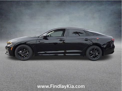 New 2026 Kia K5 LXS FWD image 8