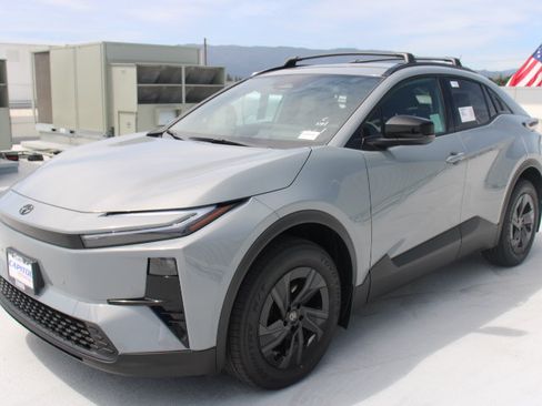 New 2026 Toyota C-HR AWD/4WD image 6