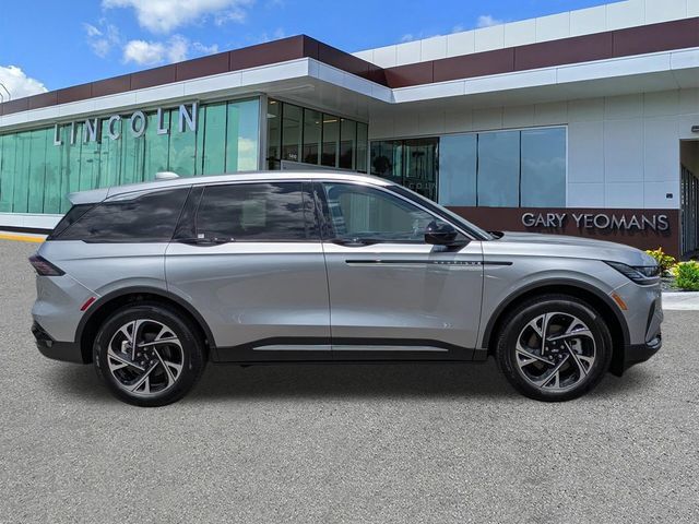 New 2026 Lincoln Nautilus Premier AWD/4WD image 3