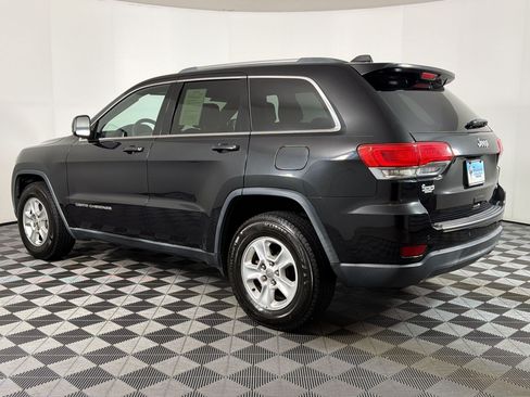 Used 2016 Jeep Grand Cherokee Laredo w/ Quick Order Package 23E RWD image 2