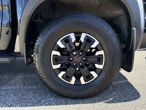 Used 2023 Nissan Frontier Pro-X w/ Technology Package image 11