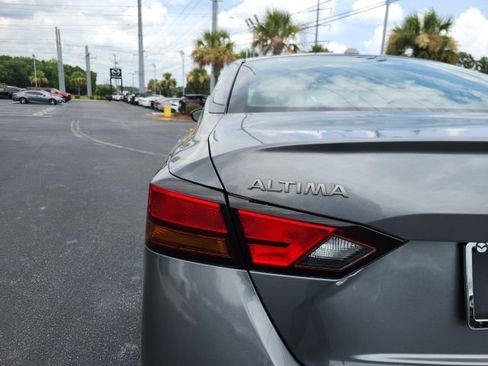 Used 2023 Nissan Altima 2.5 SV w/ SV Premium Package FWD image 32