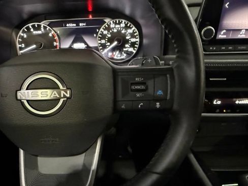 Certified 2025 Nissan Rogue SV w/ SV Premium Package FWD image 17